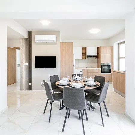 Apartament Adolina By Ezoria *