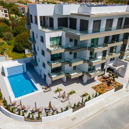 Adolina By Ezoria Apartament Pafos