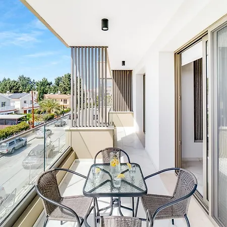 Apartmán Adolina By Ezoria Paphos